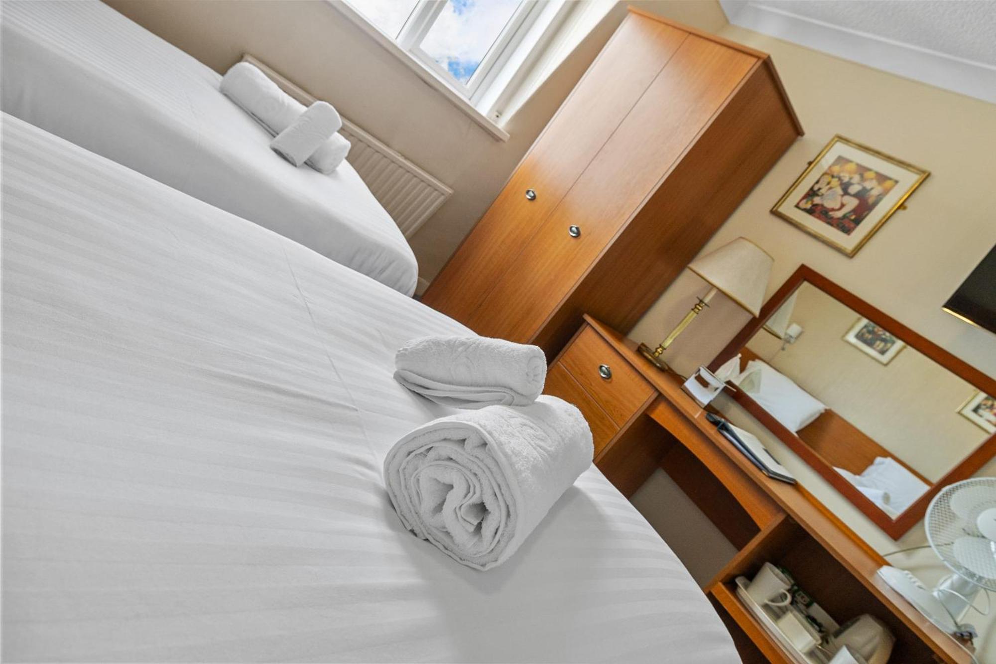 Invicta Hotel Plymouth Cameră foto