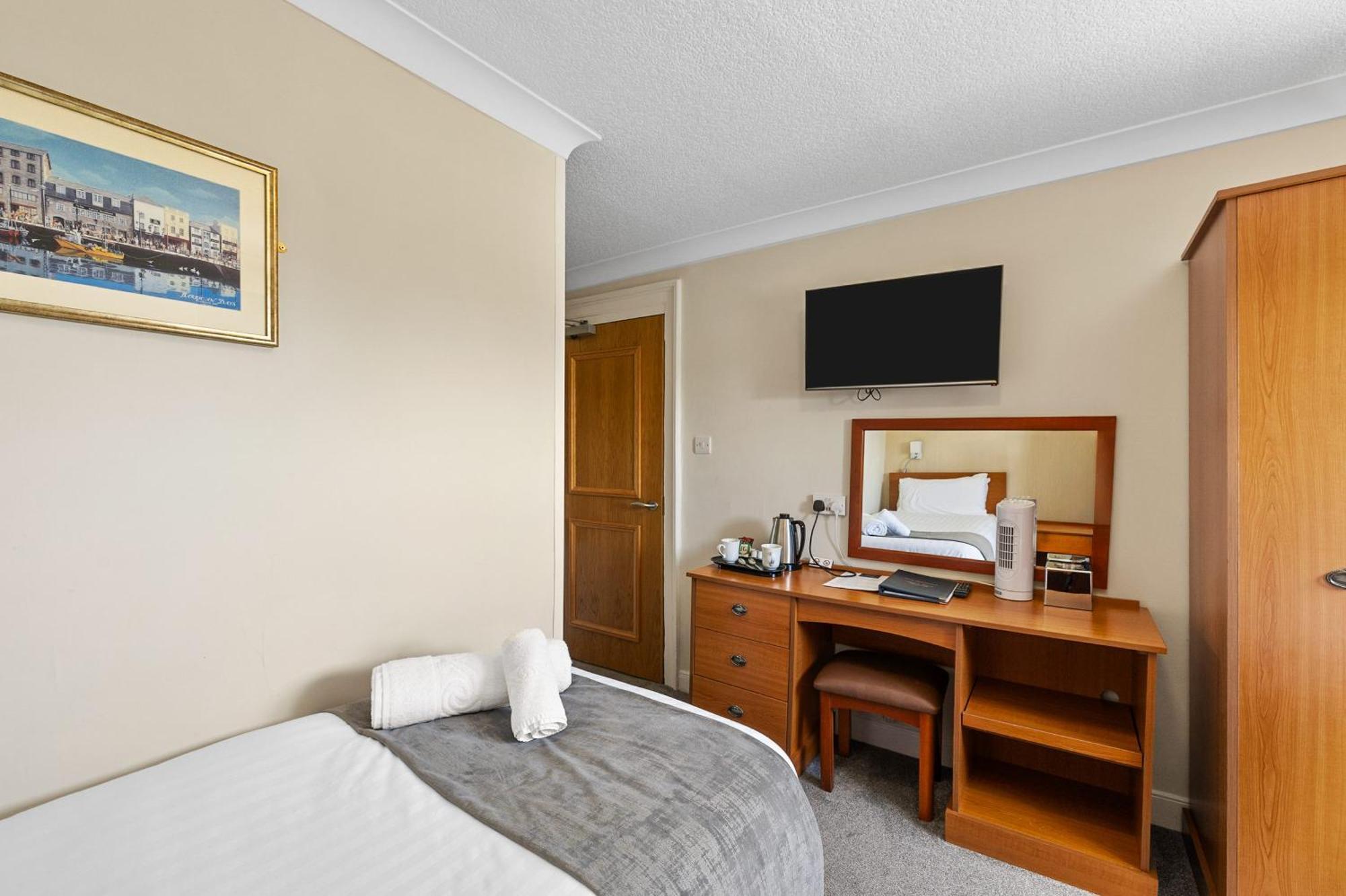 Invicta Hotel Plymouth Cameră foto